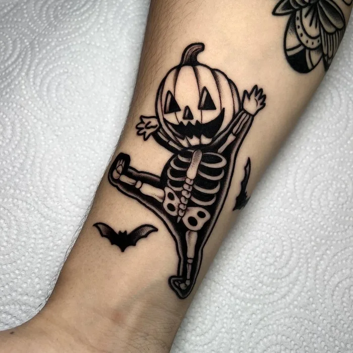 Ana Mendes • Modern American Traditional Tattoos 3 May 2024