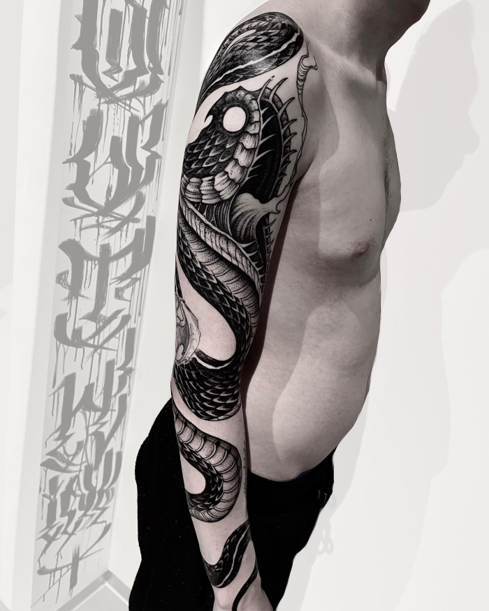 Cino • Visioni Oscure e Blackwork Freehand dall’Italia Cino • Visioni Oscure e Blackwork Freehand dall’Italia 31 July 2025