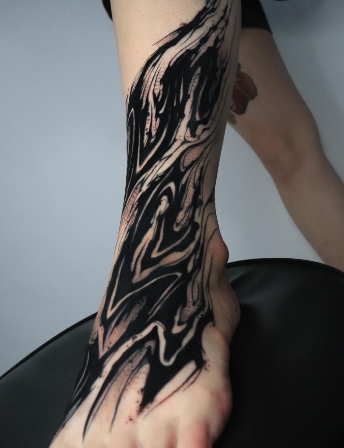 Bumble • The Flow of a South Korean Freehand Tattoo Artist 30 October 2025