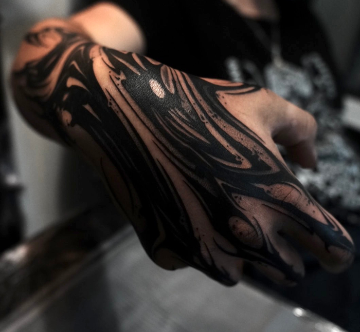 Bumble • The Flow of a South Korean Freehand Tattoo Artist 30 October 2025