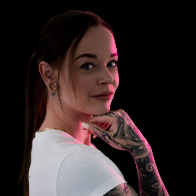 Julia Theodora • A Rising Voice in Grey Realism 22 November 2025