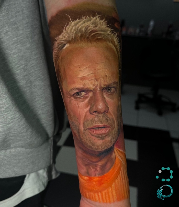 Daniel Sholtin • A Realism Artist Built on Discipline Daniel Sholtin • A Realism Artist Built on Discipline 16 December 2025