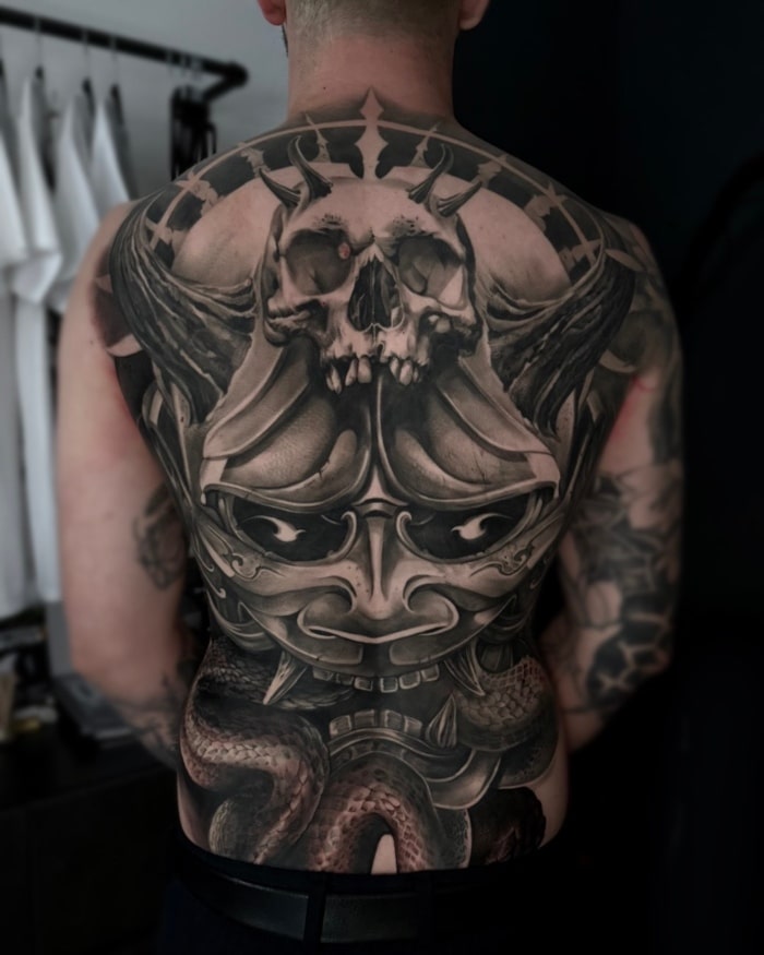 Max “smekstattoo” • Handwriting Over Hype, Growth Over Ego Max “smekstattoo” • Handwriting Over Hype, Growth Over Ego 14 December 2025