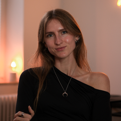 Sofia Lanbina • Drawing on Skin, A Freehand Journey in Fineline Tattooing 2 January 2026