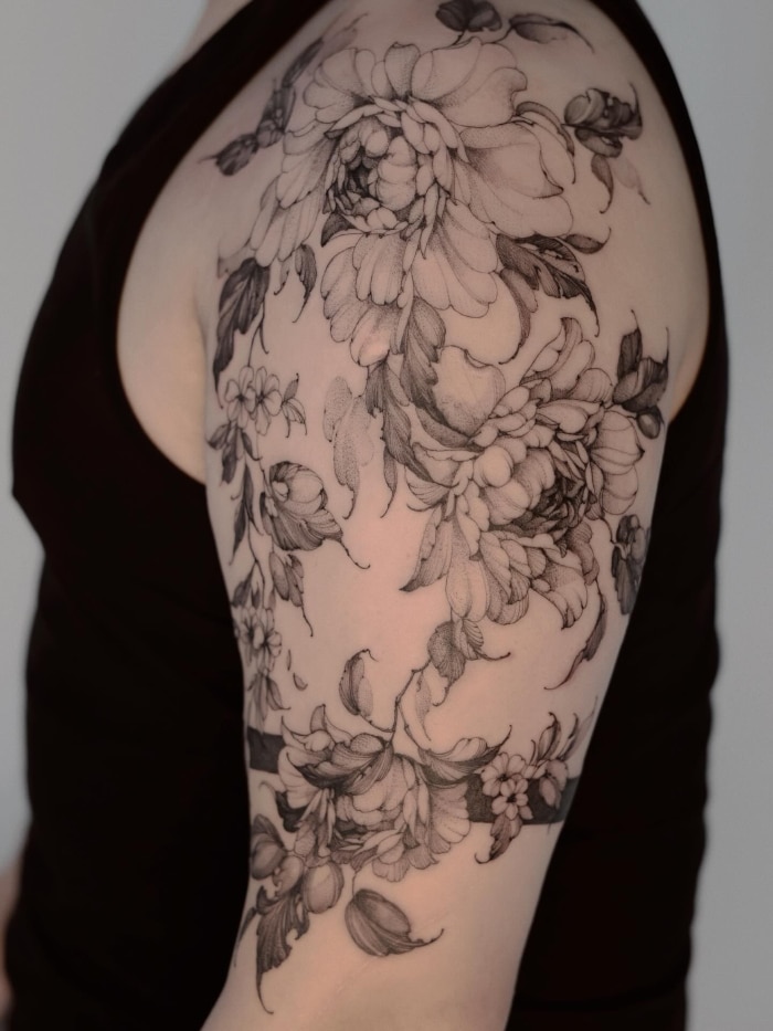 Lena Zhdanova • Intentional Storytelling Through Fine Line Tattooing Lena Zhdanova • Intentional Storytelling Through Fine Line Tattooing 26 March 2026