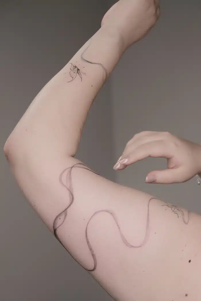 Julia Sakina • Delicate Aesthetics in Fine Line Tattooing Julia Sakina • Delicate Aesthetics in Fine Line Tattooing 22 April 2026