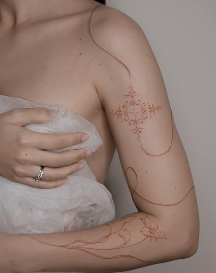 Julia Sakina • Delicate Aesthetics in Fine Line Tattooing Julia Sakina • Delicate Aesthetics in Fine Line Tattooing 22 April 2026