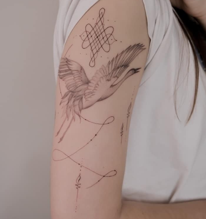 Julia Sakina • Delicate Aesthetics in Fine Line Tattooing Julia Sakina • Delicate Aesthetics in Fine Line Tattooing 22 April 2026