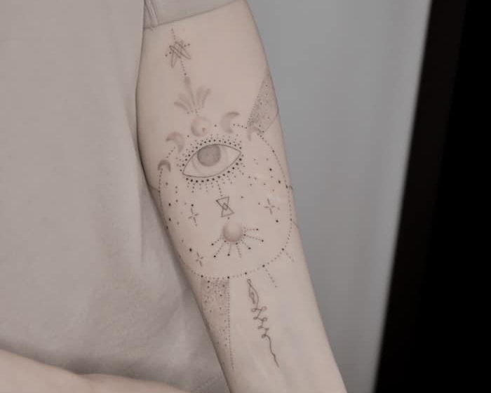 Julia Sakina • Delicate Aesthetics in Fine Line Tattooing Julia Sakina • Delicate Aesthetics in Fine Line Tattooing 22 April 2026