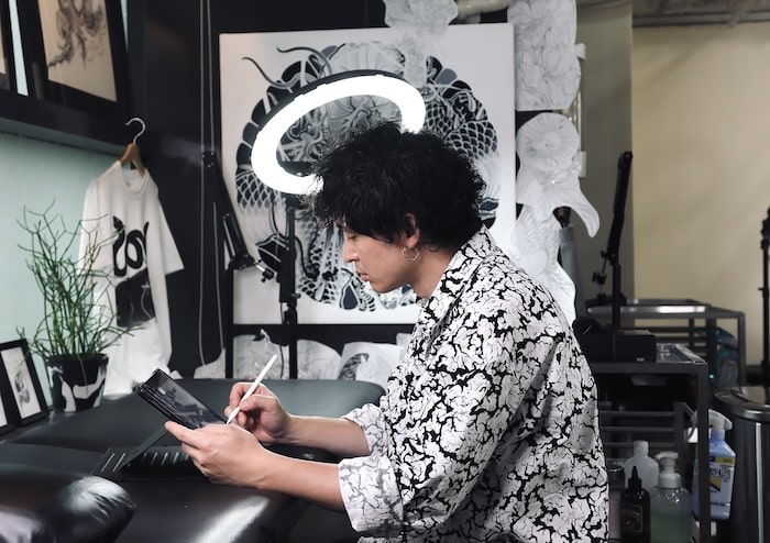 Seigo • Contemporary Neo-Japanese Tattooing Through Bold Blackwork Seigo • Contemporary Neo-Japanese Tattooing Through Bold Blackwork 16 April 2026